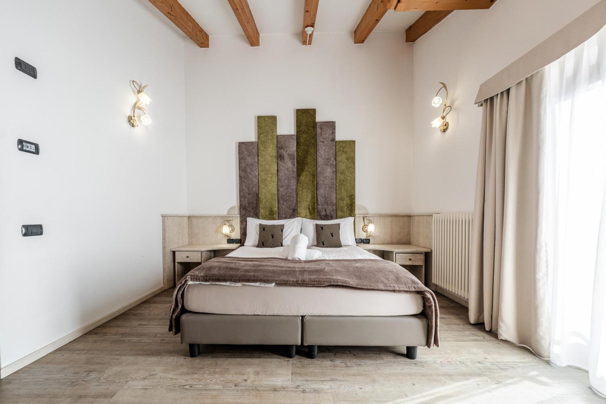 Hotel Sasso Rosso Commezzadura Room photo